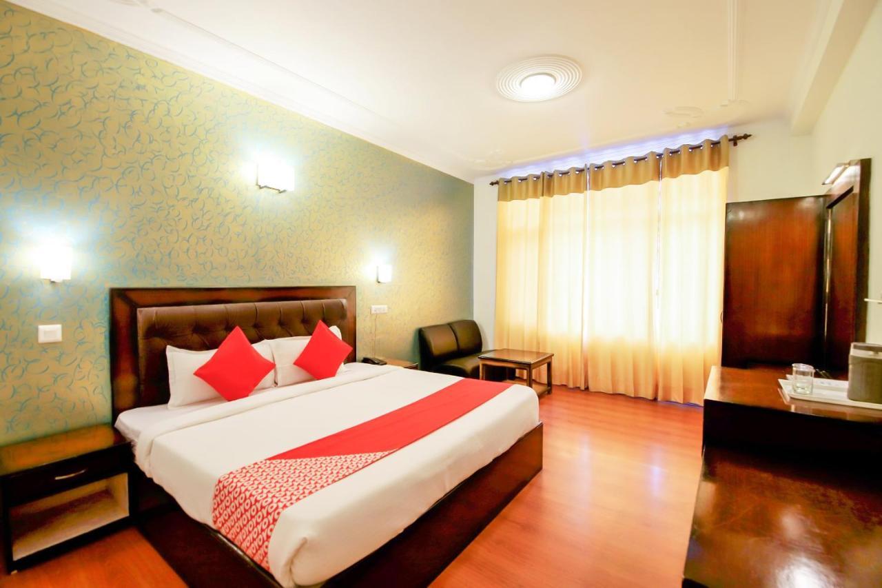 Oyo 3146 Six Season Regency Otel Jagatsukh Dış mekan fotoğraf