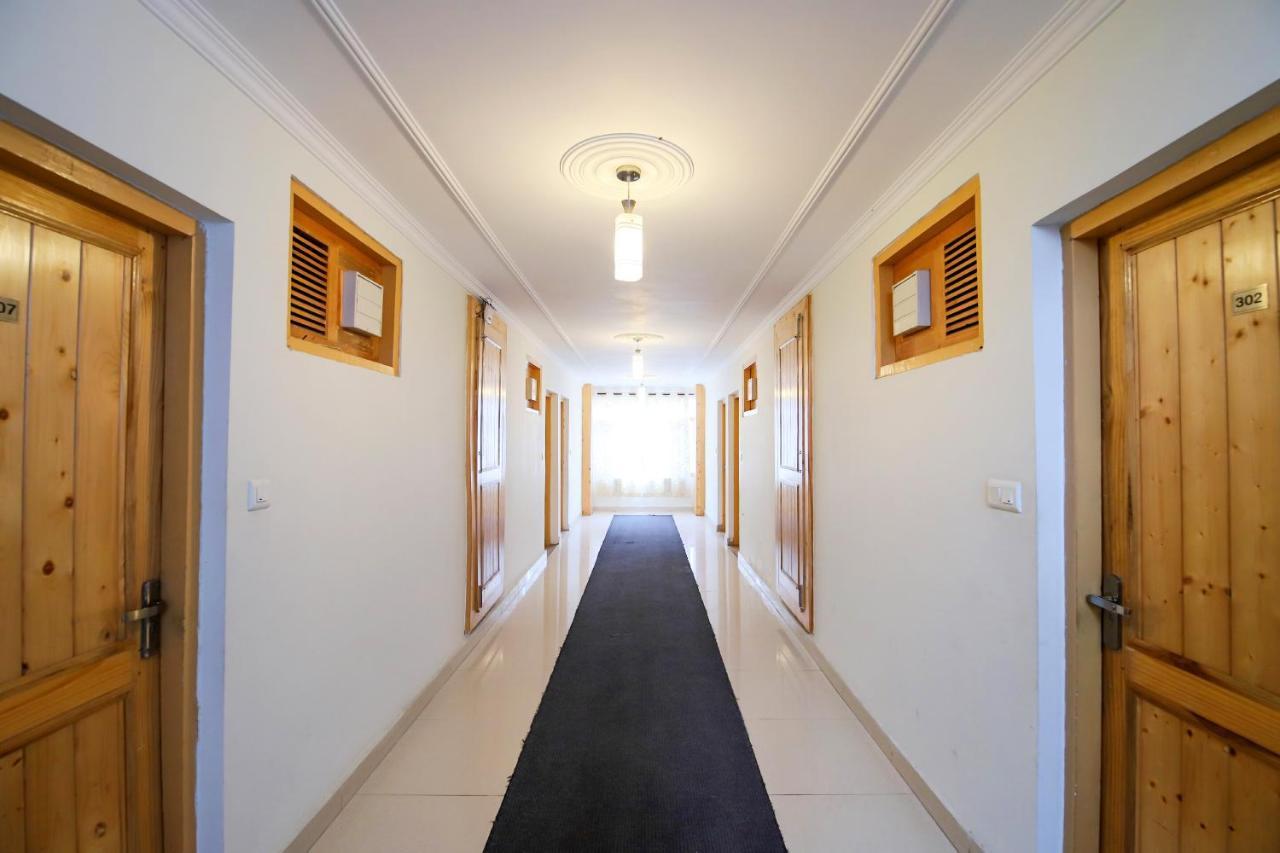 Oyo 3146 Six Season Regency Otel Jagatsukh Dış mekan fotoğraf