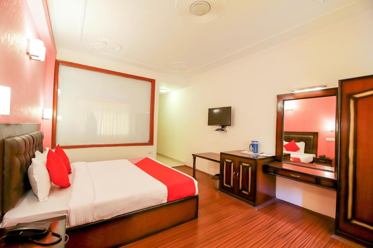 Oyo 3146 Six Season Regency Otel Jagatsukh Dış mekan fotoğraf