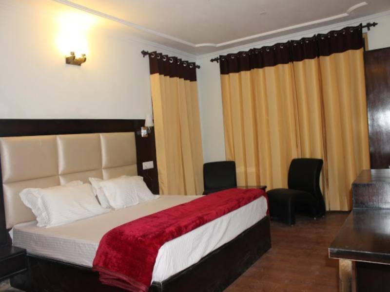 Oyo 3146 Six Season Regency Otel Jagatsukh Dış mekan fotoğraf