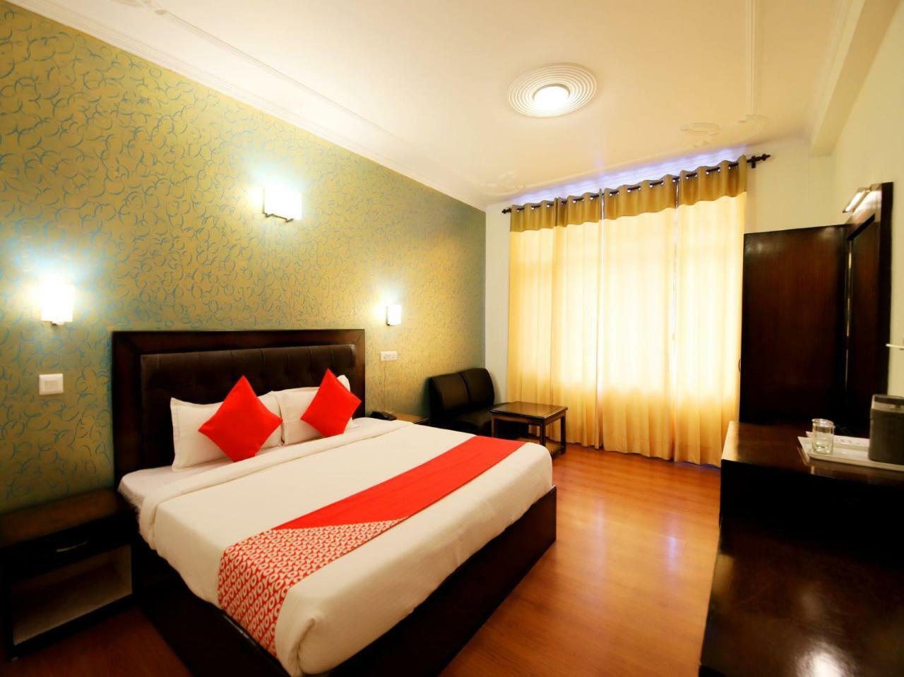 Oyo 3146 Six Season Regency Otel Jagatsukh Dış mekan fotoğraf