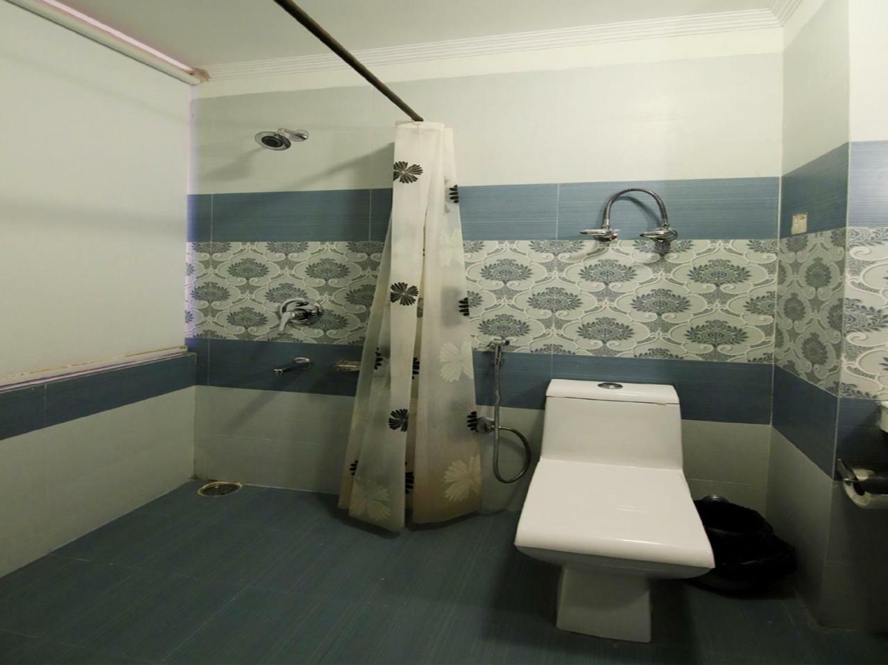 Oyo 3146 Six Season Regency Otel Jagatsukh Dış mekan fotoğraf