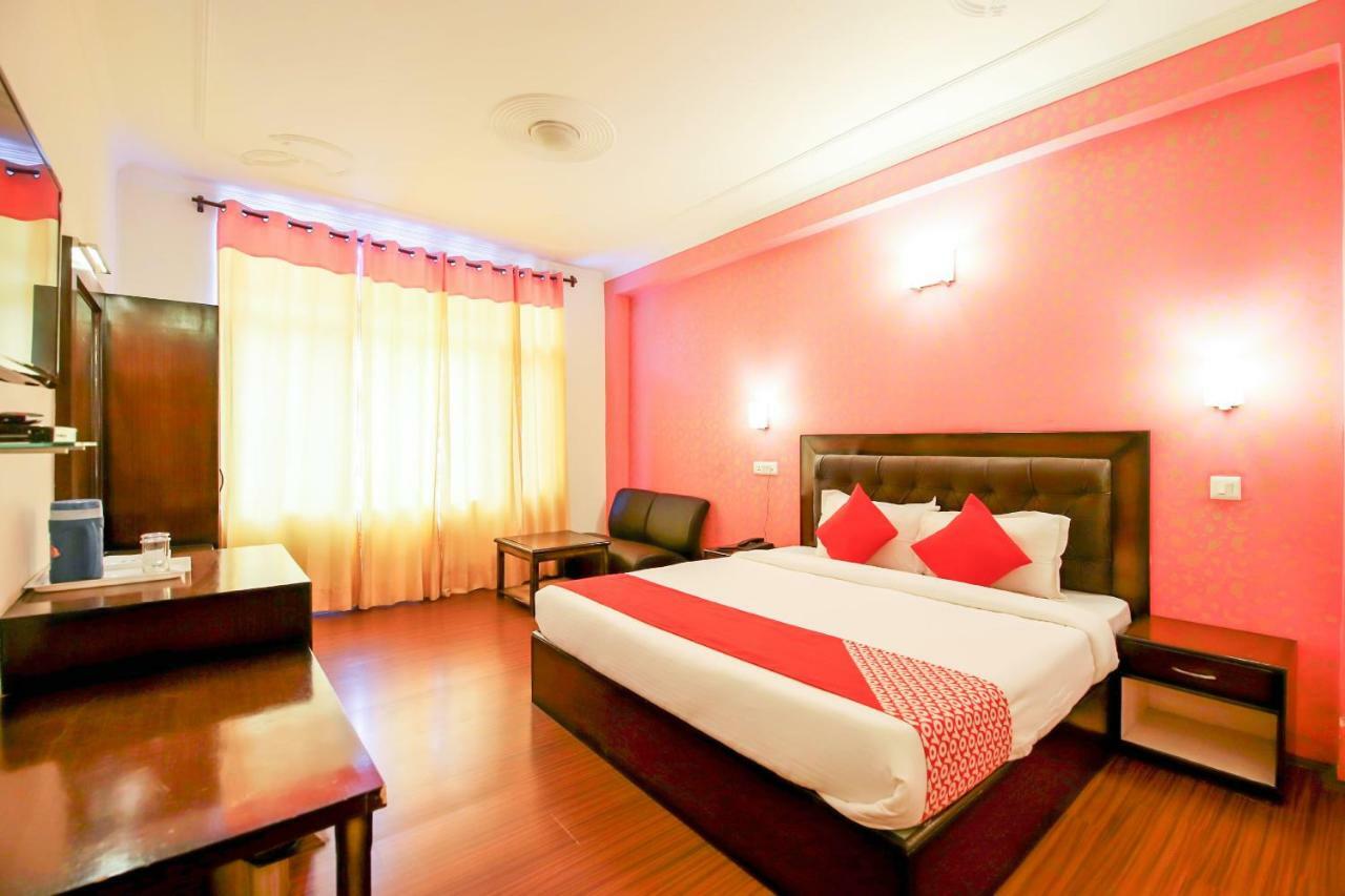 Oyo 3146 Six Season Regency Otel Jagatsukh Dış mekan fotoğraf