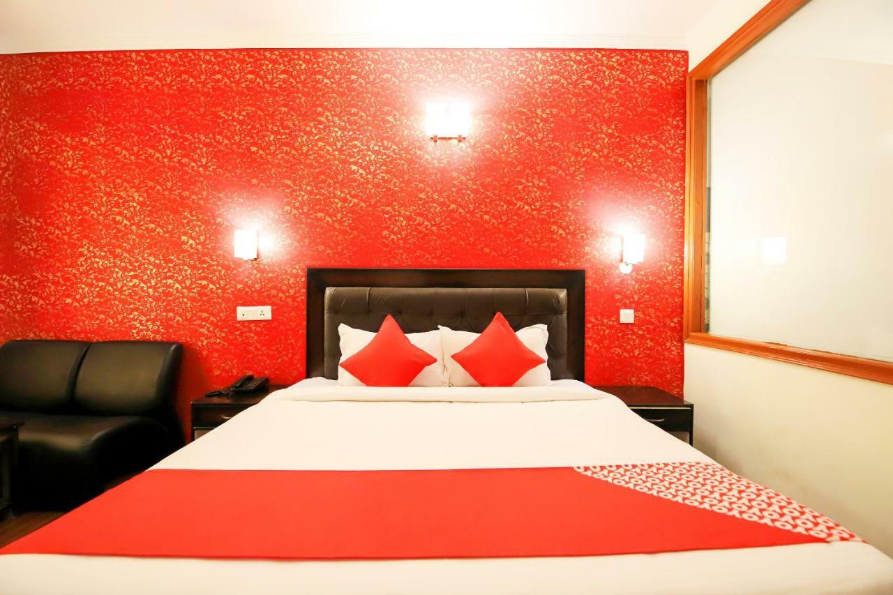 Oyo 3146 Six Season Regency Otel Jagatsukh Dış mekan fotoğraf